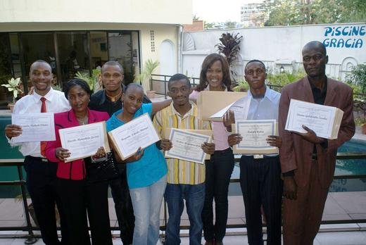 <a href="http://freebiblestudiesonline.org/courses-and-studies/12-foundation-stones-course/">12 Foundation Stones</a> graduates in 2011