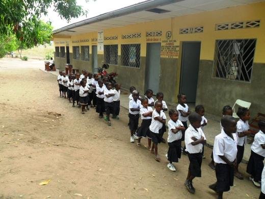 Primary school built by Espoir Congo in Kikimi outside Kinshasa