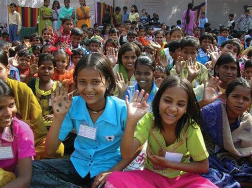 In India, children from economically disadvantaged backgrounds are thrilled to be the center of our attention 