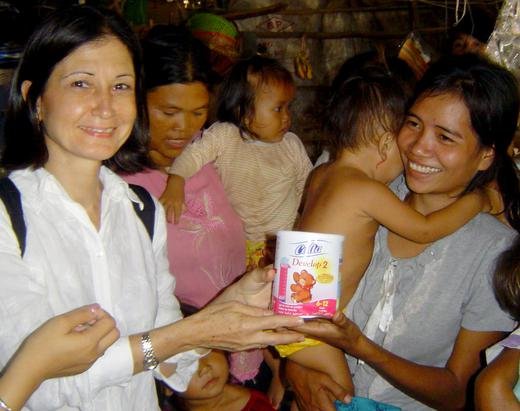 Free fortified milk for babies and mothers in Cambodia