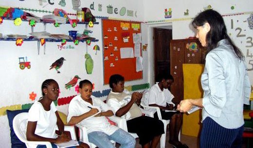 Renee giving a motivational talk to some of the teachers at the Obiye Academy, Port Harcourt, Nigeria
