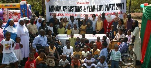 Our_team_as_well_as_the_sponsors_and_participants.JPG