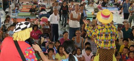 Performance_by_Family_volunteers_brings_encouragement_and_hope_to_typhoon_victims.JPG