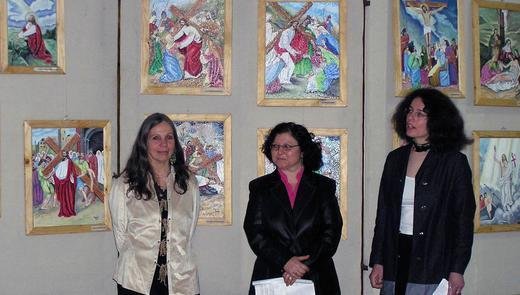 Exhibición en Semana Santa de obras artísticas de los reos de una penitenciaría, patrocinado por la Familia en Rumania