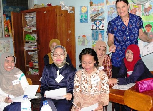 TFI volunteer Eve with the caregivers at the Nurabidi orphanage.